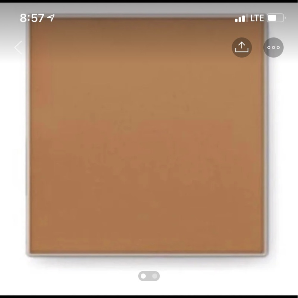 Beige 6 cream to powder